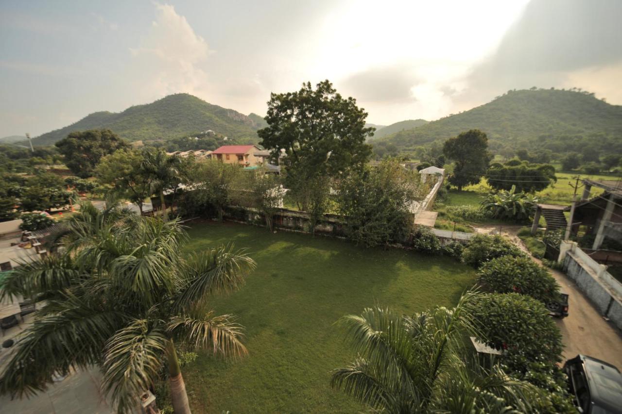 Vaché Farm Stay Udaipur Extérieur photo