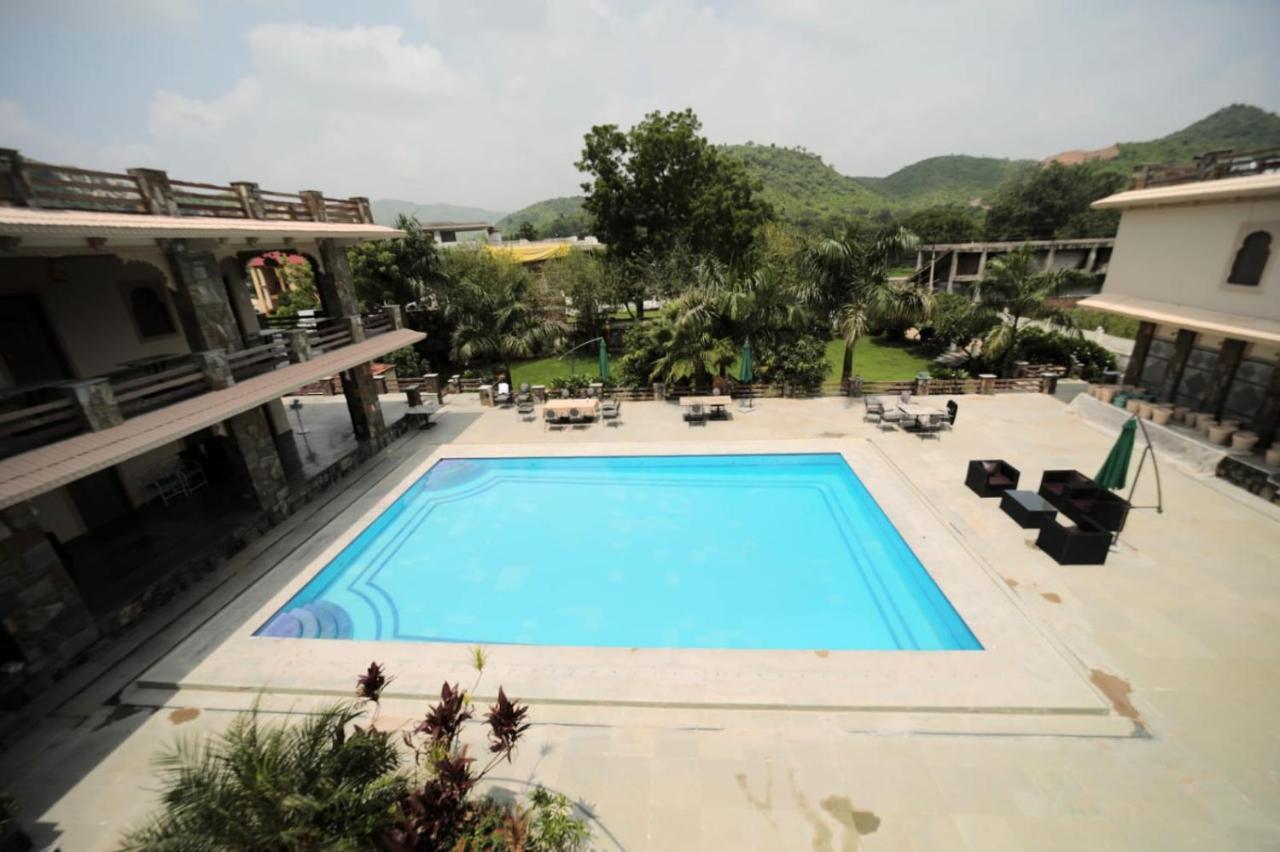 Vaché Farm Stay Udaipur Extérieur photo