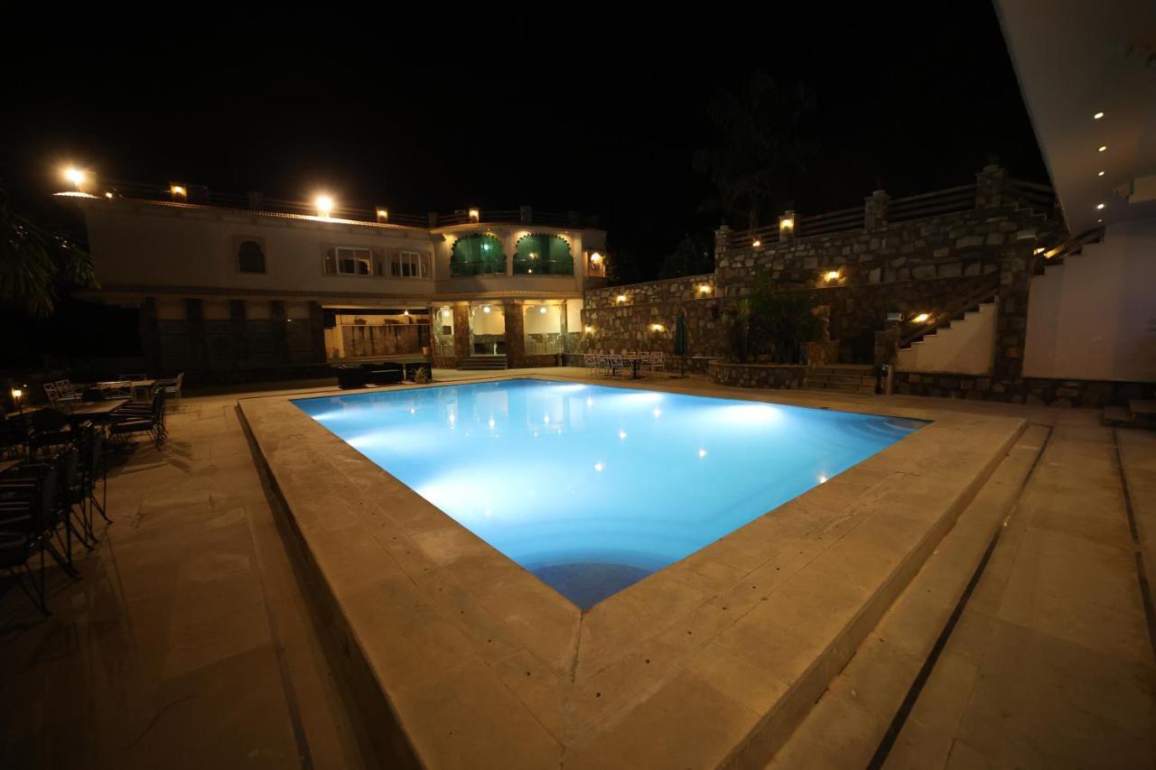 Vaché Farm Stay Udaipur Extérieur photo