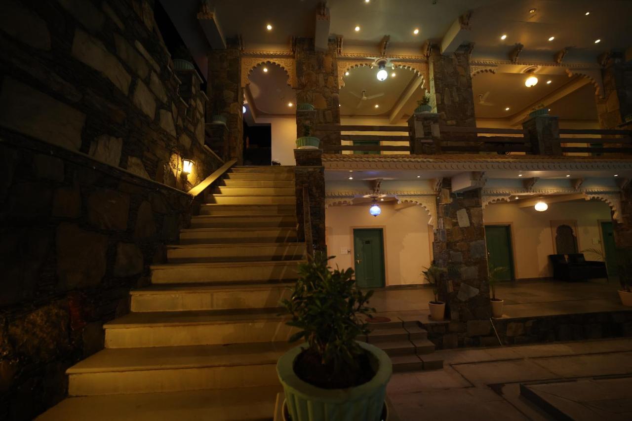 Vaché Farm Stay Udaipur Extérieur photo